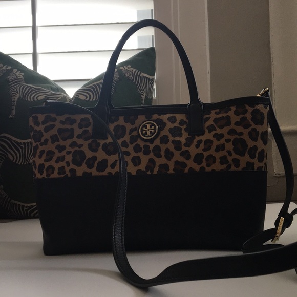 Tory Burch Handbags - Tory Burch Leopard Print Coated Canvas Tote